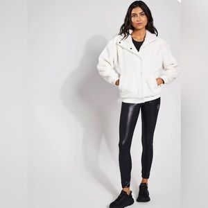 NWT Alo Yoga SHERPA VARSITY JACKET IN IVORY WHITE Size XS